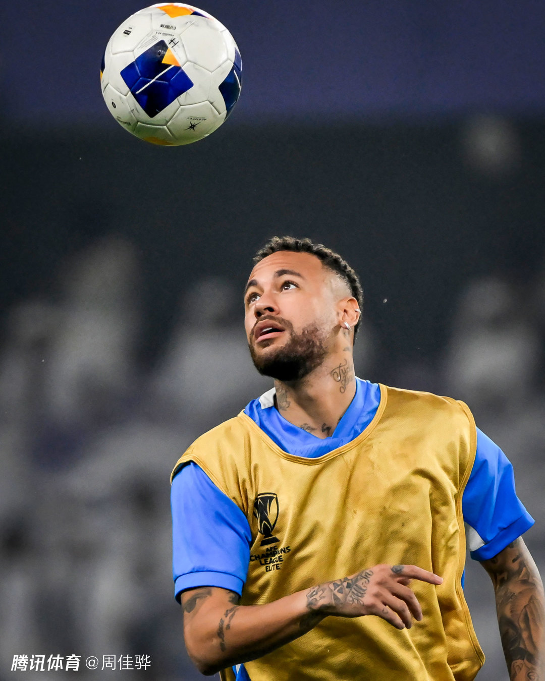 关于利雅得新月主帅放话：亚洲杯次回合必胜巴塞罗那，杜兰特冷笑回应的信息